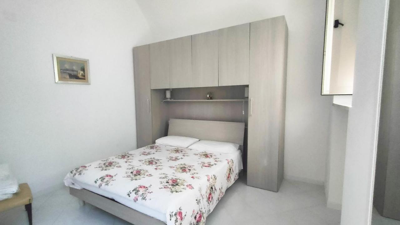 Casa Vacanza "Nonna Matilde" A Meta Di Sorrento, 600Mt Dal Mare, Casa Per 4 Exterior foto