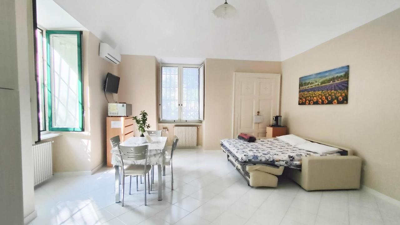 Casa Vacanza "Nonna Matilde" A Meta Di Sorrento, 600Mt Dal Mare, Casa Per 4 Exterior foto