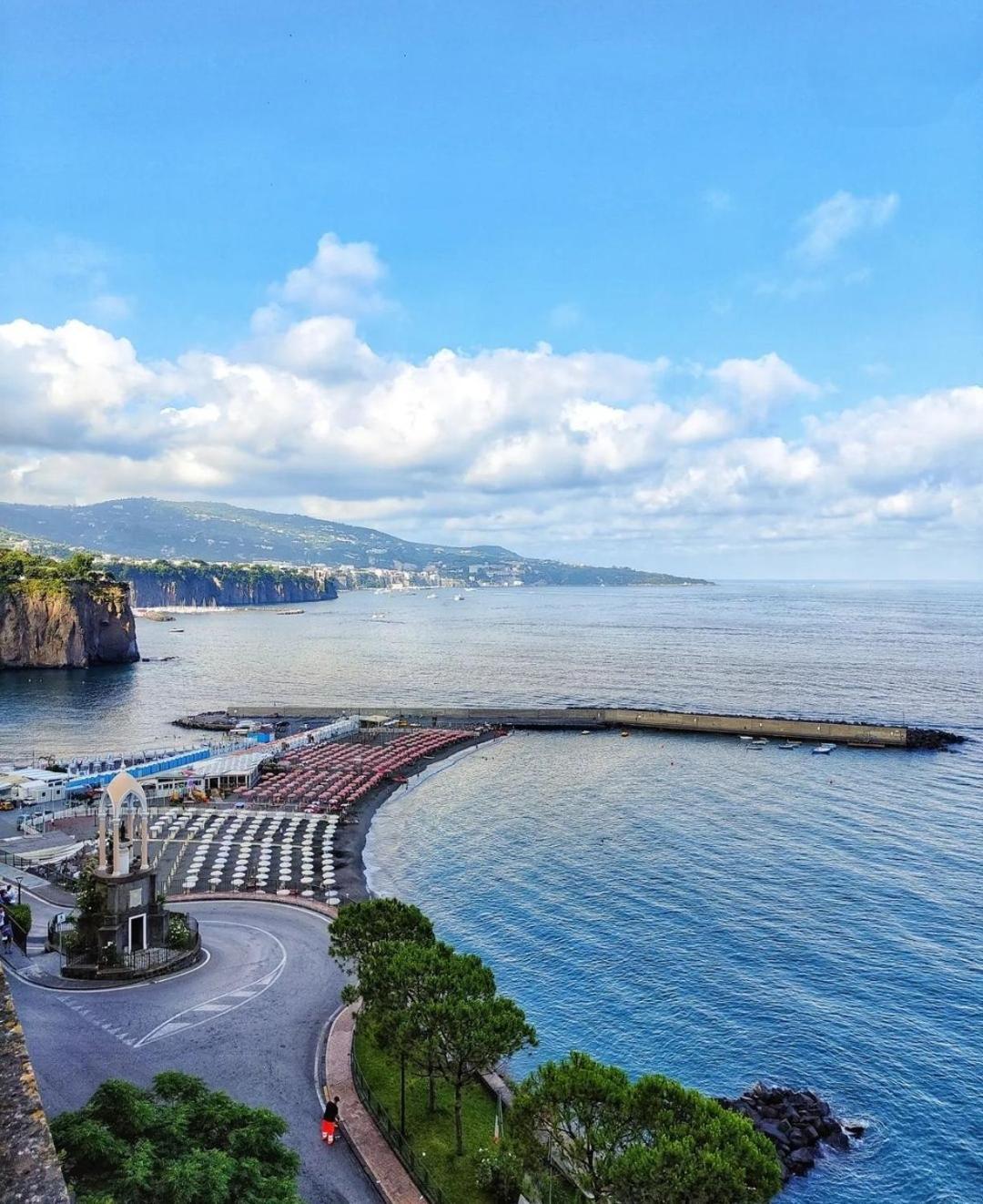 Casa Vacanza "Nonna Matilde" A Meta Di Sorrento, 600Mt Dal Mare, Casa Per 4 Exterior foto